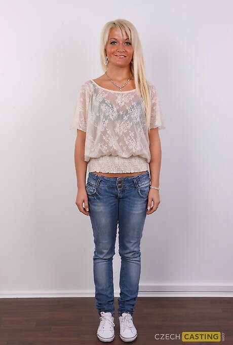 Czech Casting  pleased to share with you a free xxx photo gallery with Veronika exhibit amazing form